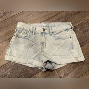 Old Navy Boyfriend Light Wash Denim Jean Shorts